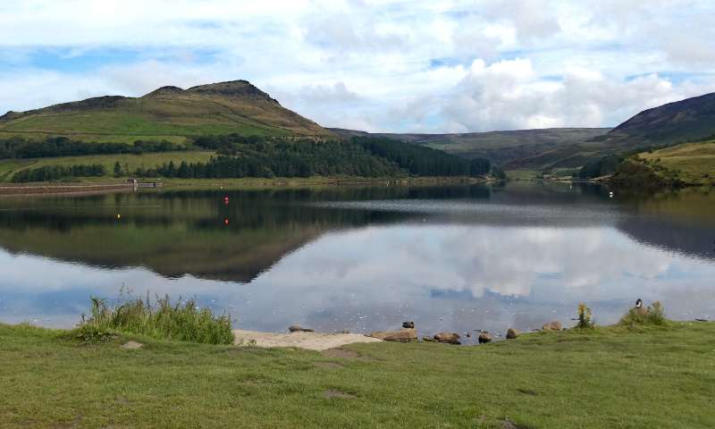 Dove Stone Reservoir (1)